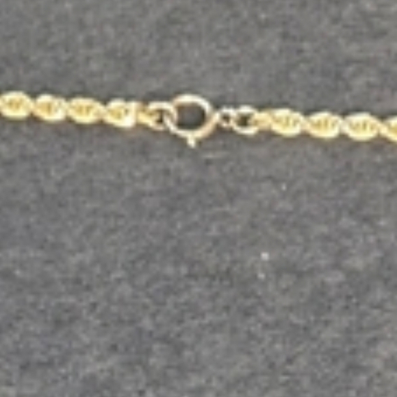 Elegant Gold Heart Pendant Necklace Set - Picture 13 of 16